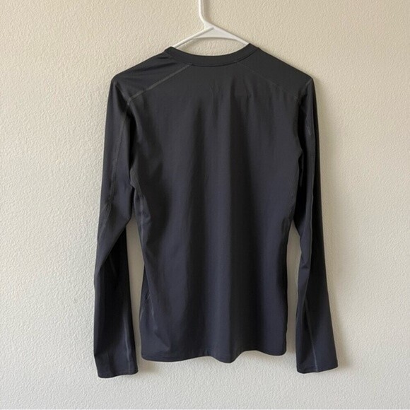 ASICS Gray Long Sleeve Running Performance Athleisure V-Neck T Shirt SZ Medium - Picture 4 of 11